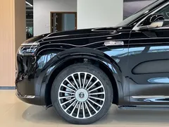 2025 Aito M8 EV Max+ 6-Seat Long Range 192-line Lidar, чёрный — фото 4