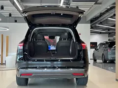 2025 Aito M8 EV Max+ 6-Seat Long Range 192-line Lidar, чёрный — фото 16