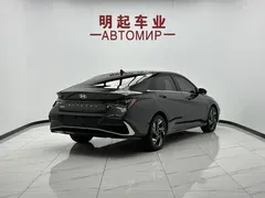 2023 Hyundai Elantra 1.5L CVT TOP Flagship — фото 8