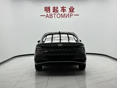 2023 Hyundai Elantra 1.5L CVT TOP Flagship — фото 9