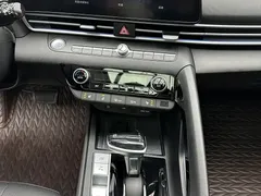 2023 Hyundai Elantra 1.5L CVT TOP Flagship — фото 19