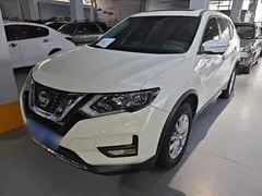2022 Nissan X-Trail 2.0L 2WD, белый — фото 2