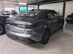 2025 BYD Seal 05 PHEV 120KM Smart Driving Flagship — фото 3
