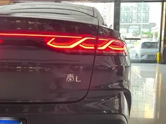 2024 BYD Qin L PHEV 80km Exceed — фото 15