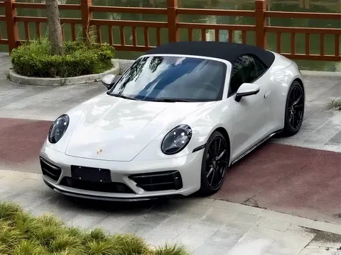 2022 Porsche 911 Carrera Cabriolet 3.0T