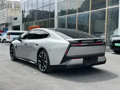 2025 Xpeng P7 702 Long Range Ultra — фото 7