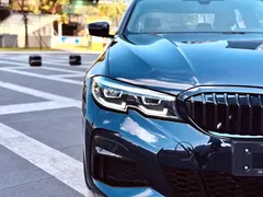 2021 BMW 3 Series 325i M Sport Night Package, чёрный — фото 3