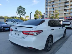 2021 Toyota Camry Hybrid 2.5HG Luxury, белый — фото 9