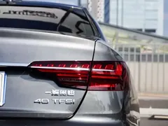2022 Audi A4L 40 TFSI Fashion — фото 6
