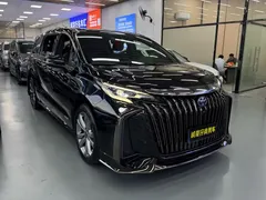 2023 Toyota Sienna 2.5L Hybrid Platinum, чёрный — фото 3