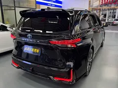 2023 Toyota Sienna 2.5L Hybrid Platinum, чёрный — фото 24