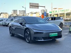 2026 Xpeng P7+ EREV 1550 Max Technology — фото 3