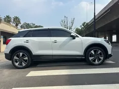 2022 Audi Q2L 35 TFSI Fashion, белый — фото 4