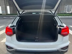 2022 Audi Q2L 35 TFSI Fashion, белый — фото 9