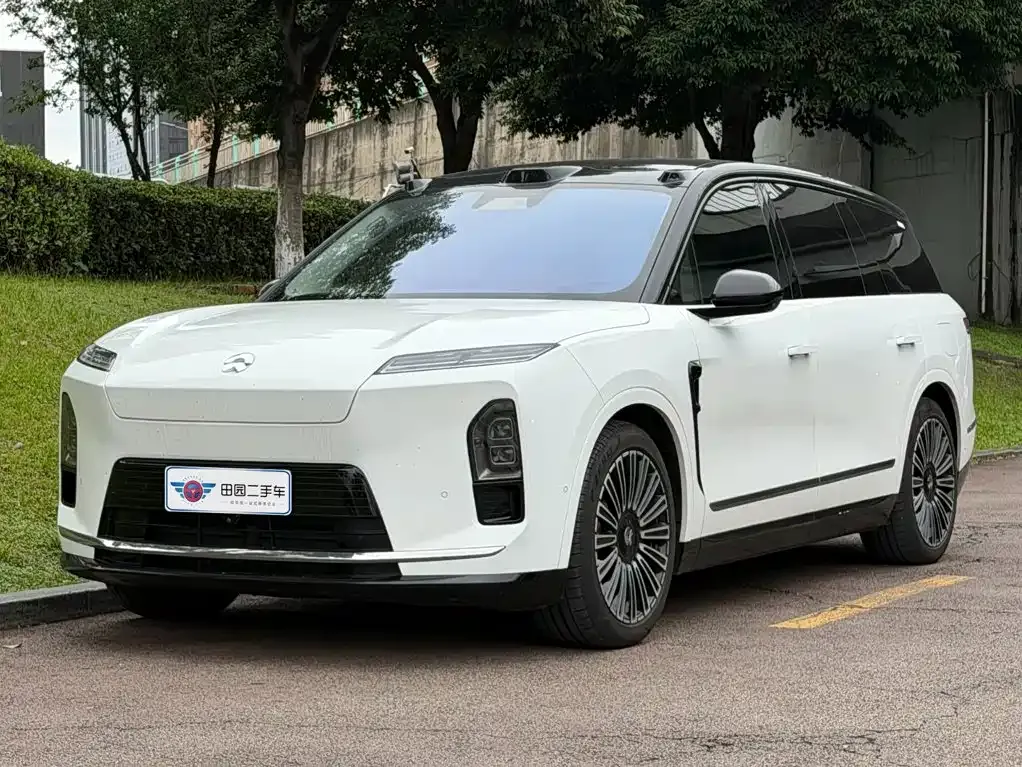 2026 Nio ES8 6-seat Executive Luxury