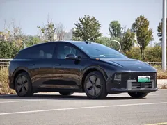 2025 Li Auto i6 2WD Standard, чёрный — фото 3