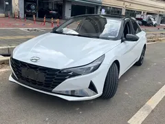 2021 Hyundai Elantra 1.5L CVT LUX Premium, белый — фото 1