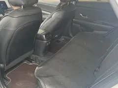 2021 Hyundai Elantra 1.5L CVT LUX Premium, белый — фото 5