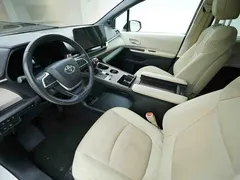 2021 Toyota Sienna 2.5L Hybrid Luxury, белый — фото 10
