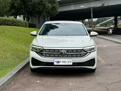 2023 Volkswagen Sagitar 300TSI DSG, белый — фото 2