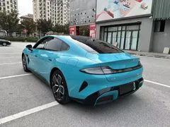 2024 Xiaomi SU7 RWD Long Range Smart Driving, синий — фото 9