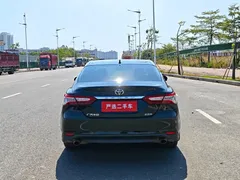 2021 Toyota Camry 2.5G Luxury, чёрный — фото 9