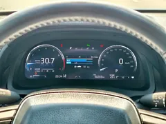 2021 Toyota Camry 2.5G Luxury, чёрный — фото 11