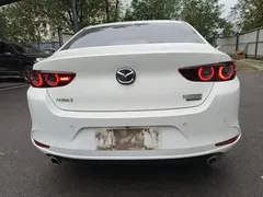 2021 Mazda 3 2.0L AT, белый — фото 6
