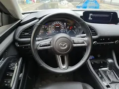 2021 Mazda 3 2.0L AT, белый — фото 11