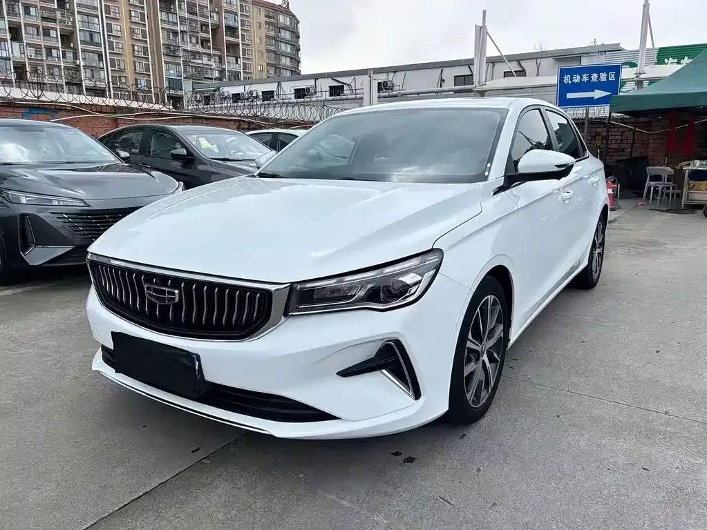 2022 Geely Emgrand 4th Gen 1.5L CVT Luxury