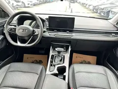 2022 Geely Emgrand 4th Gen 1.5L CVT Luxury, белый — фото 4