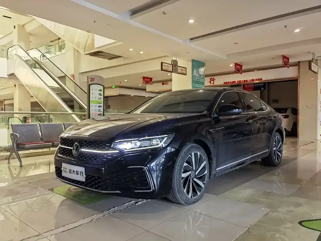 2022 Volkswagen Passat 330TSI Luxury