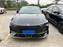 2022 Changan UNI-V 1.5T Sport, чёрный — фото 2