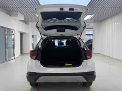 2022 Toyota Yaris L Zhixuan X 1.5L CVT Leading Plus, белый — фото 19