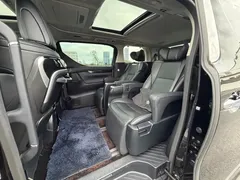 2021 Toyota Vellfire 2.5L Hybrid HV Ultimate, чёрный — фото 9