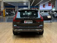 2022 Volvo XC60 4WD Zhiyi Luxury — фото 8