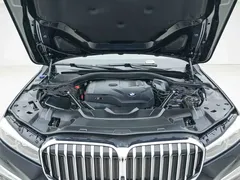 2021 BMW 7 Series 730Li M Sport Package, чёрный — фото 7