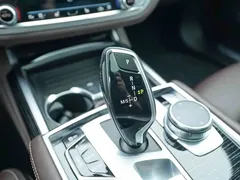 2021 BMW 7 Series 730Li M Sport Package, чёрный — фото 9