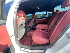 2022 BMW 5 Series 525Li M Sport Package, белый — фото 8