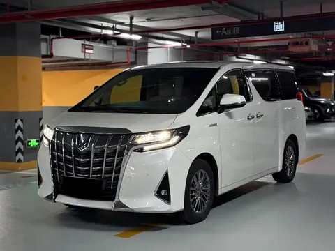 2021 Toyota Alphard Hybrid 2.5L Luxury