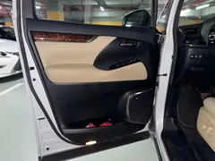 2021 Toyota Alphard Hybrid 2.5L Luxury, белый — фото 14