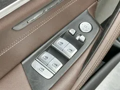 2021 BMW 5 Series 530Li Premium M Sport Package — фото 12