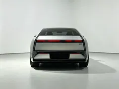 2025 Xpeng P7 702 Long Range Ultra — фото 8