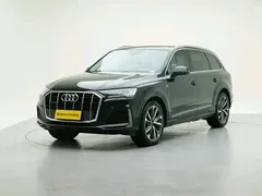 2022 Audi Q7 55 TFSI quattro S line Sport, чёрный — фото 1