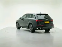 2022 Audi Q7 55 TFSI quattro S line Sport, чёрный — фото 5
