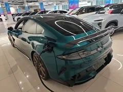 2025 Xiaomi SU7 Ultra Ultra, зелёный — фото 5