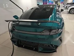2025 Xiaomi SU7 Ultra Ultra, зелёный — фото 6