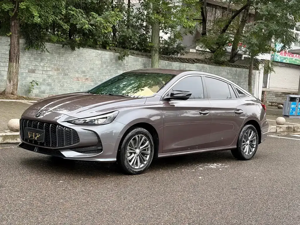 2025 MG MG5 180DVVT Luxury