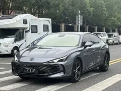 2023 MG MG7 1.5T DCT Luxury, белый — фото 1