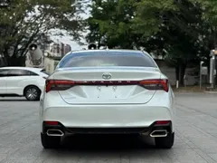 2023 Toyota Avalon 2.0L Premium, белый — фото 7